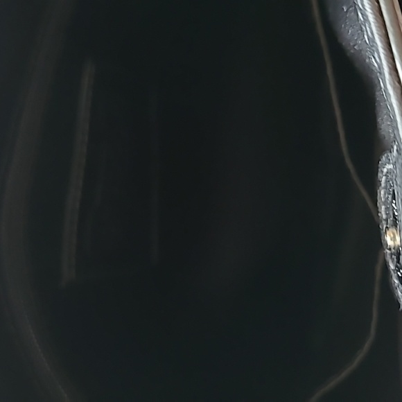 Medium size black leather Coach purse - Picture 7 of 7